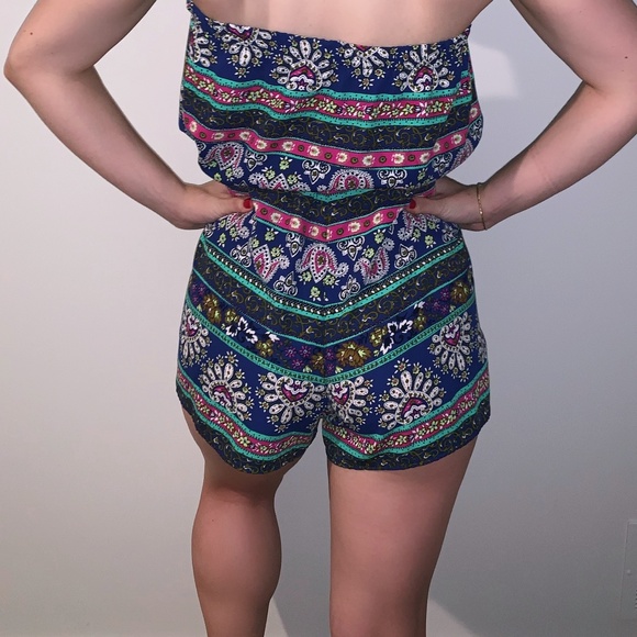 Andrée Paisley Strapless Floral Romper - Picture 2 of 11